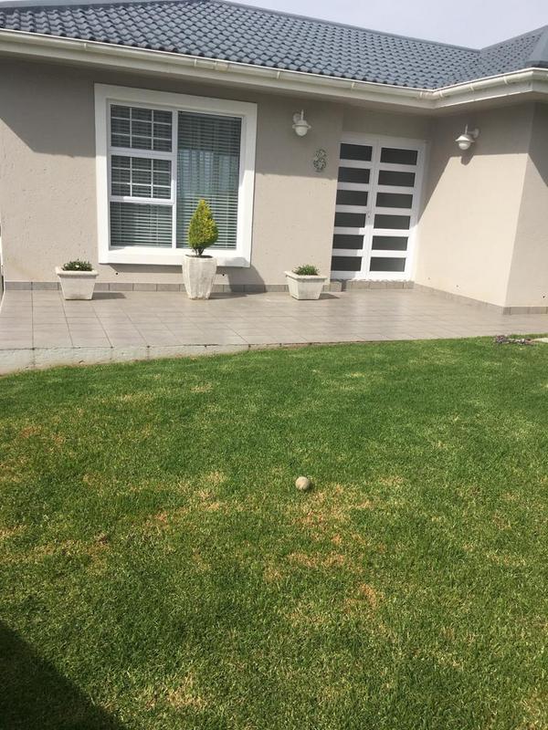 2 Bedroom Property for Sale in Dana Bay Western Cape